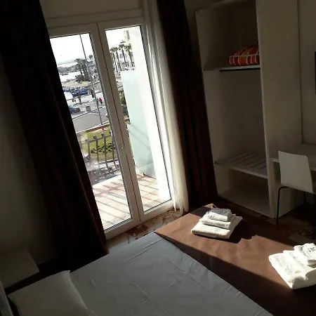 L'isola Bed and Breakfast 4*