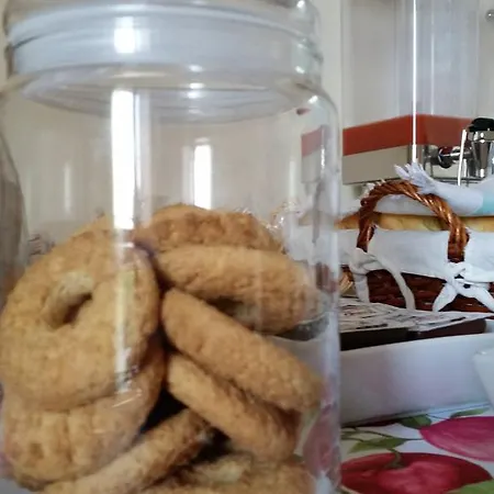 L'isola Bed and breakfast 4*