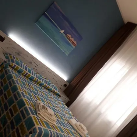 L'isola Bed and breakfast