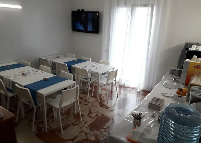 L'isola فندق مبيت وإفطار بورتو سيساريو